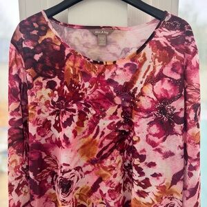 White Stag Women's XL (16-18) 3/4 Sleeve Sublimation Top Floral Roses NWT